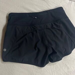 Lululemon Black Speed up Shorts Size 4 - 2.5”